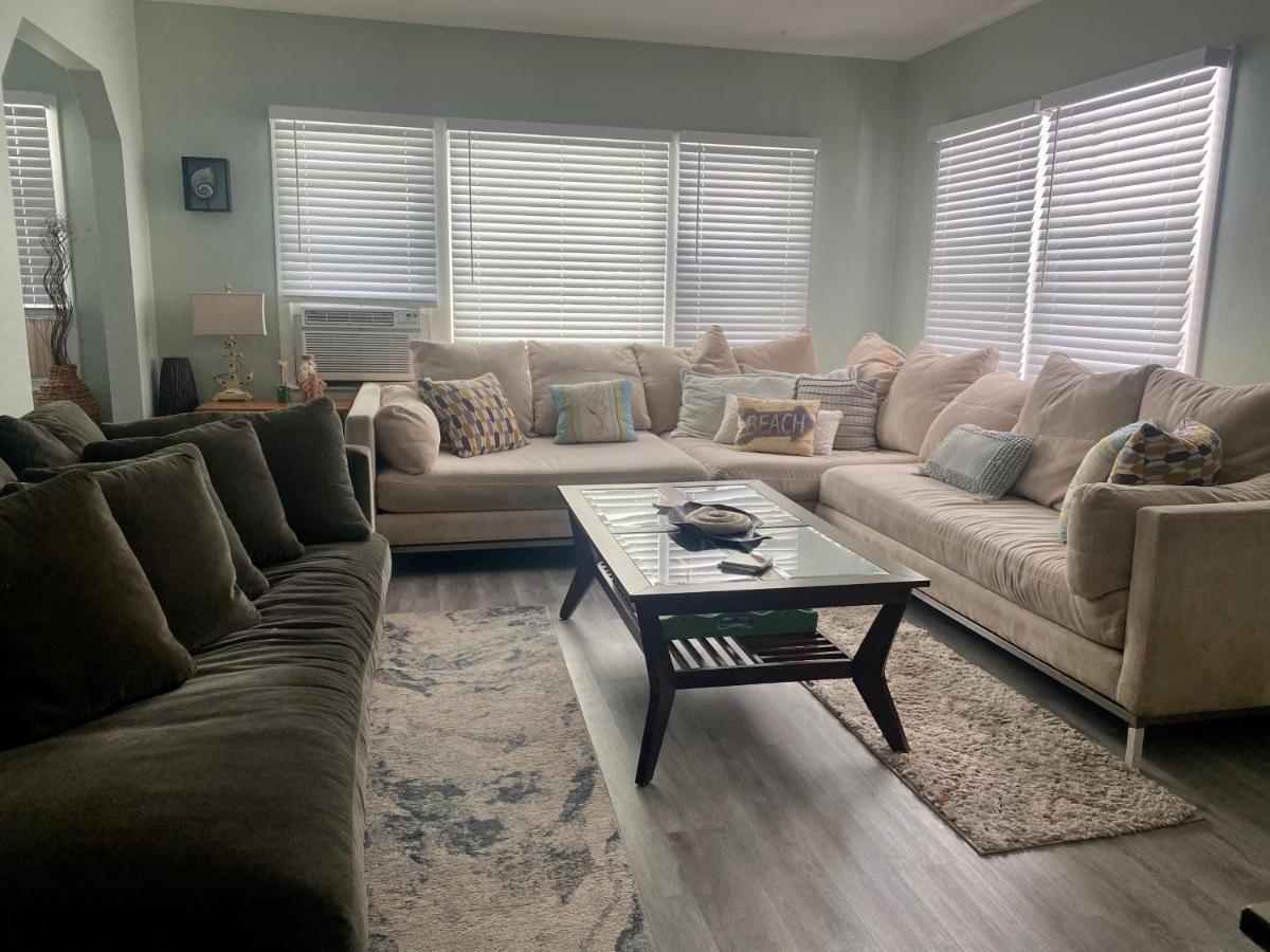 5 Min To Beach Large Living Room Fenced Backyard Bbq Firepit Driveway Boat Parking Lake Worth Beach Ngoại thất bức ảnh